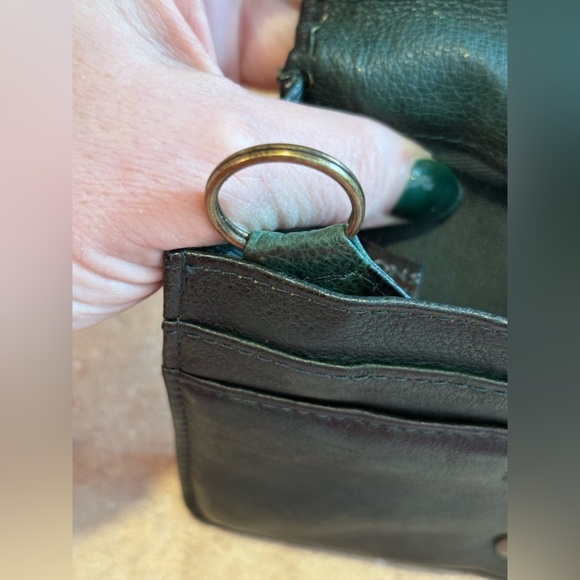 Vintage Wilson’s leather Forrest green wallet with keyring. - Picture 6 of 14